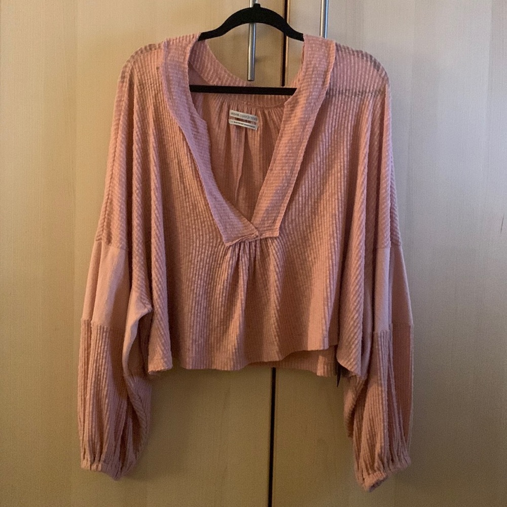 Urban Outfitters deep v balloon sleeve slightly cropped cozy top